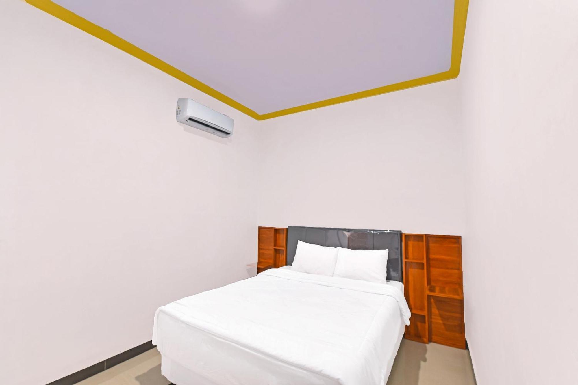 Oyo 91192 Homestay Antara Гилиманук Экстерьер фото